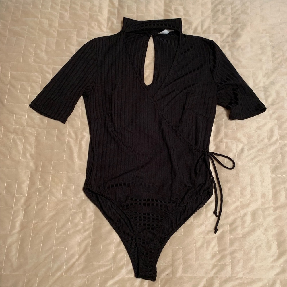 Astr Short Sleeve Black Leotard